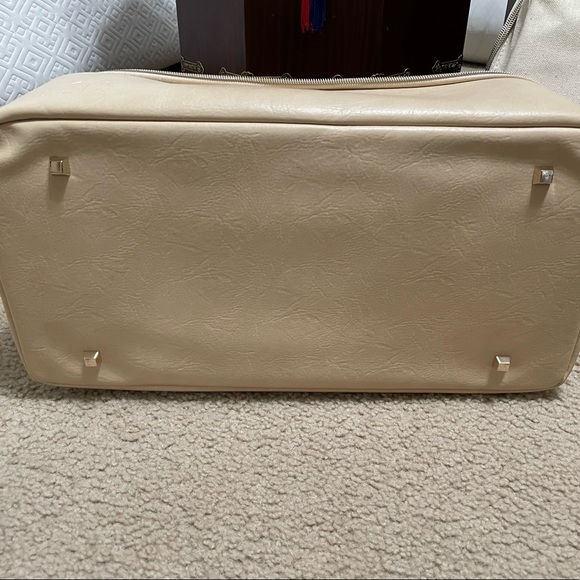 BEIS Cream and Tan Travel Bag - Picture 8 of 9